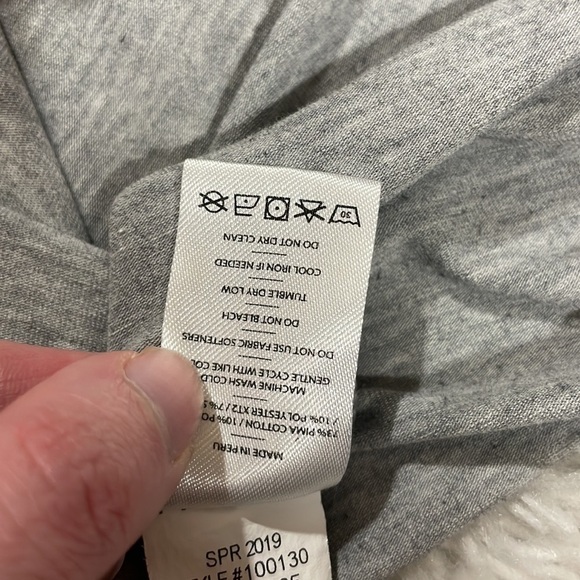 Rhone Men's Element Charcoal Gray V-neck Short Sleeve Top - Picture 10 of 10